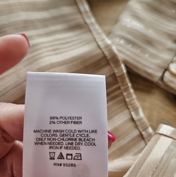 Nwt Express blouse- xl - Picture 9 of 9